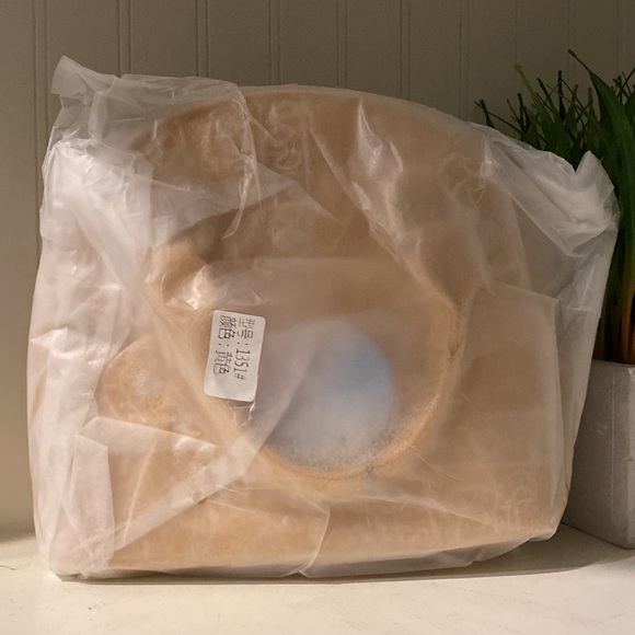 NWT Ella & Elly yellow and white paisley handbag with crossbody strap included - Picture 9 of 9